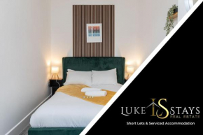 Luke Stays - Frederick Street